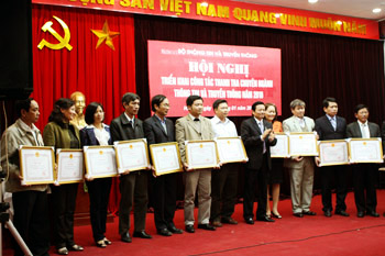 Thanh tra Sở TT&TT Điện Biên hoàn thành xuất sắc nhiệm vụ năm 2009 được Bộ Trưởng Bộ TT&TT tặng Bằng khen