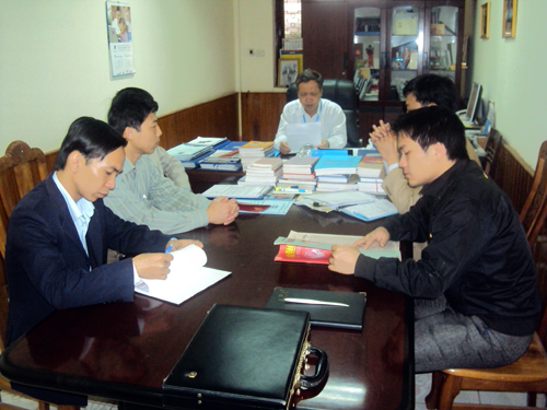 Đoàn kiểm tra làm việc với Viễn Thông Điện Biên-Lai Châu
