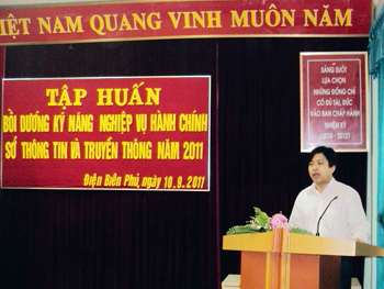 Đ/c: Nguyễn Hùng Cường – Phó Giám đốc Sở quán triệt lớp tập huấn