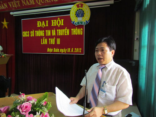 Đ/c Nguyễn Hùng Cường, Phó Bí thư Chi bộ, Phó Giám đốc Sở phát biểu.