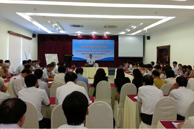 Thứ trưởng Trần Đức Lai phát biểu tại lớp bồi dưỡng