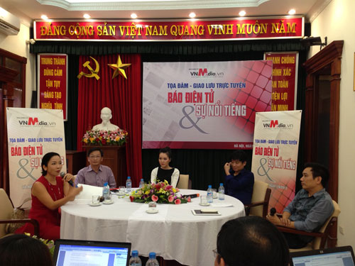 Tọa đàm - giao lưu trực tuyến "Báo điện tử và sự nổi tiếng" được báo điện tử VnMedia tổ chức tại Hà Nội sáng 1/8. Ảnh: M.Q