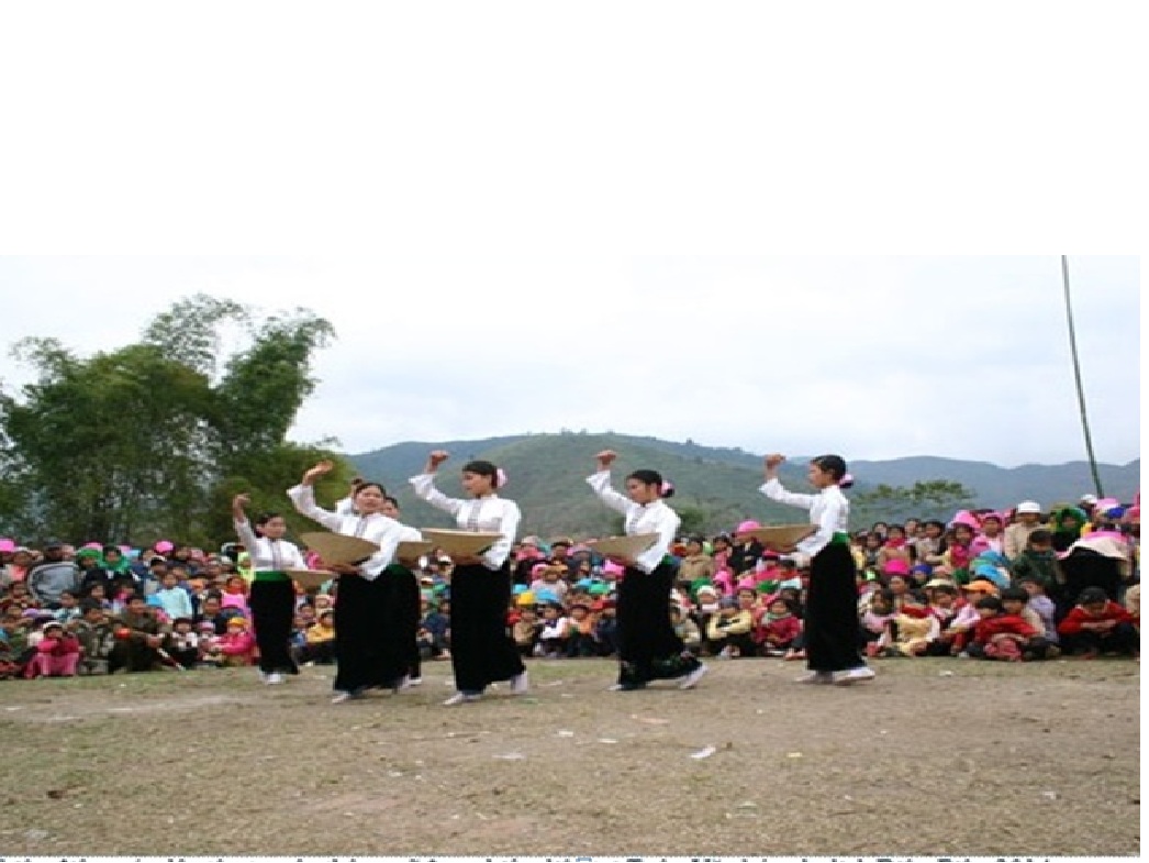 Nhiều điệu múa dân tộc truyền thống sẽ được biểu diễn tại Tuần Văn hóa, du lịch Điện Biên 2014.Ảnh: Yến Ngọc