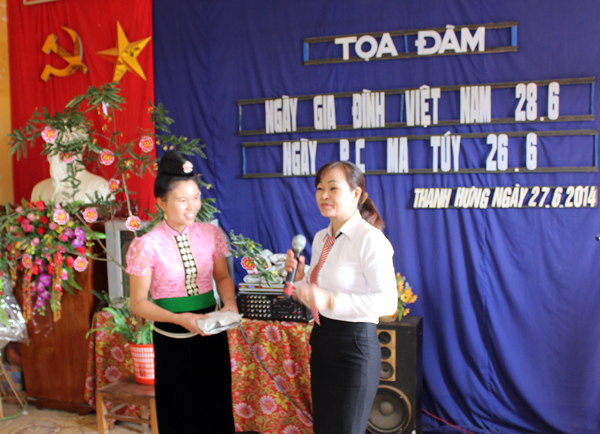 Tọa đàm kỷ niệm Ngày toàn dân phòng chống ma túy và Ngày gia đình Việt Nam. Ảnh: Nguyễn Nam