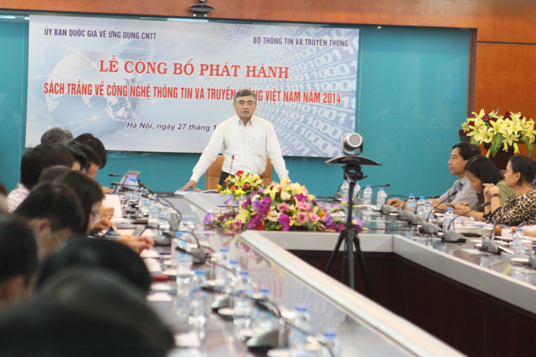Thứ trưởng Nguyễn Minh Hồng phát biểu tại Lễ công bố Sách trắng CNTT-TT Việt Nam năm 2014