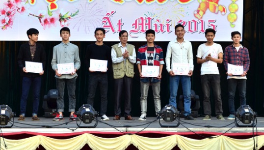Ban tổ chức trao giải A cho các tiết mục xuất sắc thuộc loại hình nhảy hiphop và âm nhạc cổ điển.