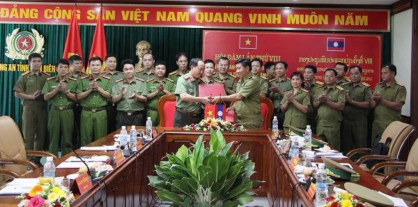 Công an Điện Biên (Việt Nam) ký biên bản ghi nhớ với An ninh tỉnh Luông Nậm Thà (CNDCND Lào).