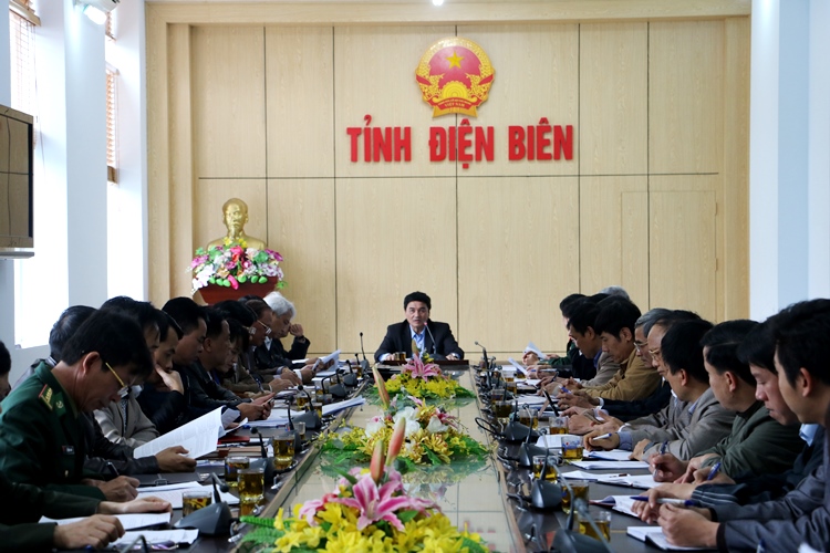 Đ/c Lê Văn Quý - Tỉnh ủy viên, Phó Chủ tịch UBND tỉnh chù trì cuộc họp.