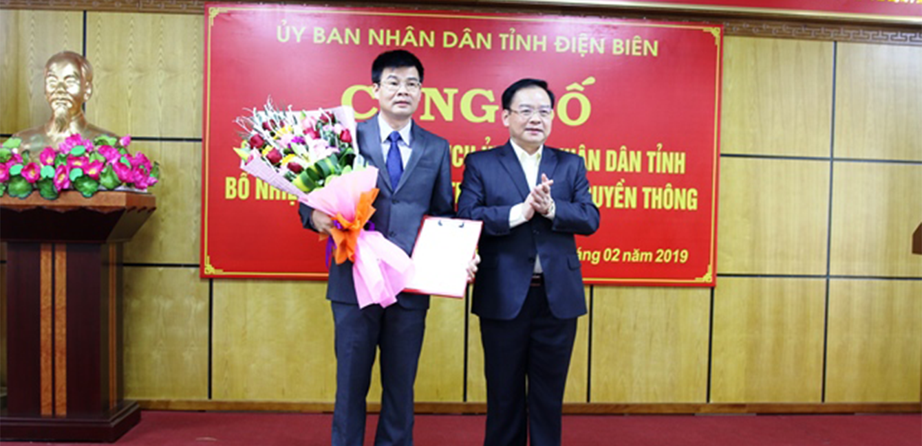 Trao Quyết định bổ nhiệm đồng chí Chu Xuân Trường giữ chức Giám đốc Sở Thông tin và Truyền thông