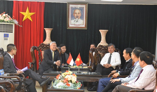 Đại sứ Đặc mệnh toàn quyền nước Cộng hòa Indonesia tại Việt Nam chào xã giao lãnh đạo tỉnh Điện Biên